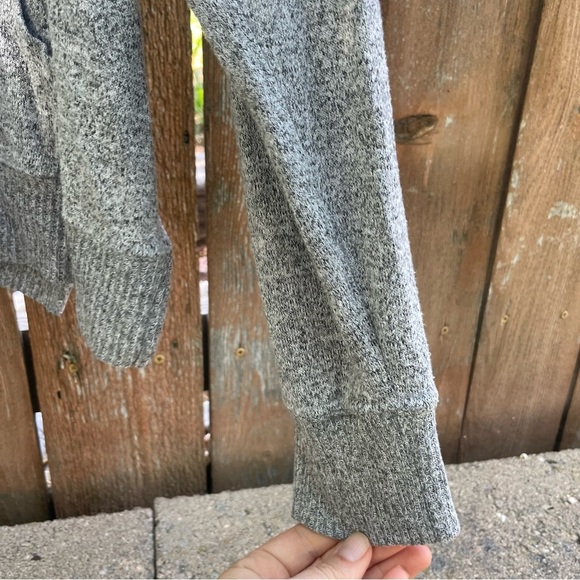 AERIE Women’s Heather Gray Soft 1/4 Zip Sweater Sweatshirt Size Small - Picture 7 of 9